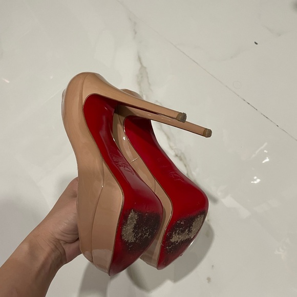 Used - Picture 2 of 2